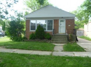 8225 45th St, Lyons, IL 60534
