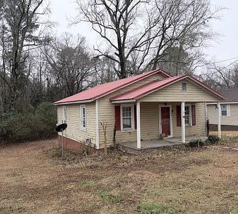 3rd image of 214 Youngblood Rd