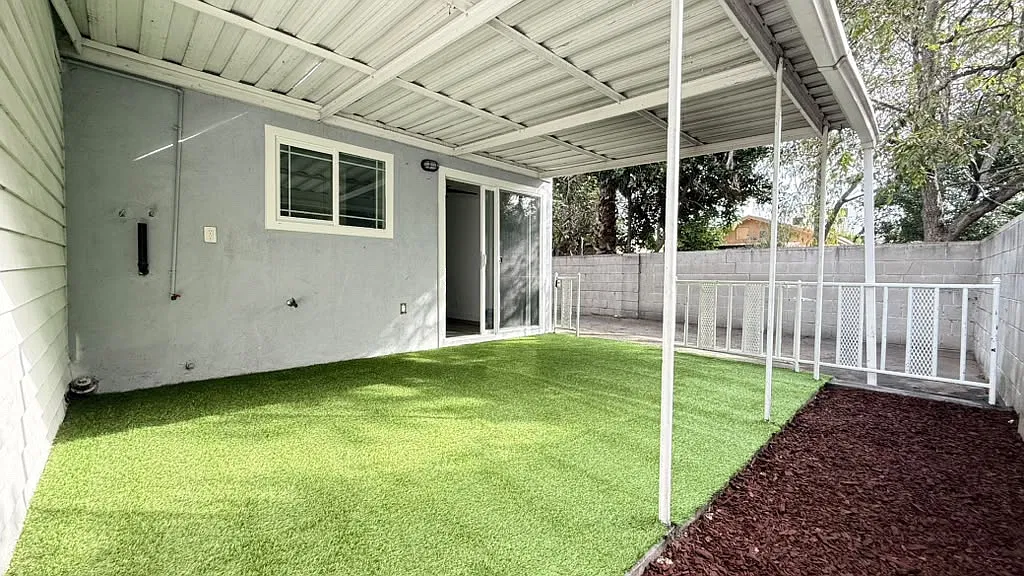 2 bed, 1.5 bath, 1451 sqft, $2,750 — Photo 1