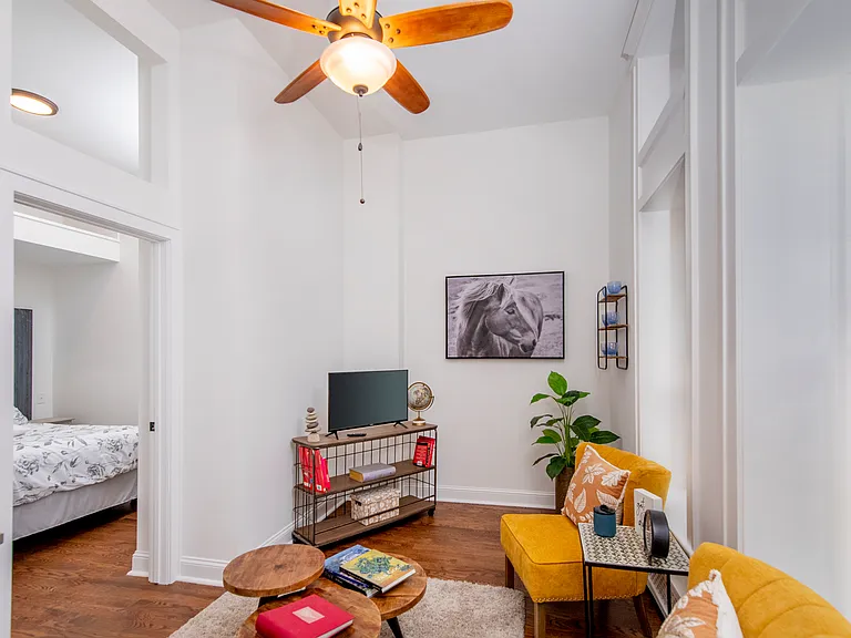 The Fitz Flats — Photo 22