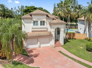 9839 NW 32nd St, Doral, FL 33172