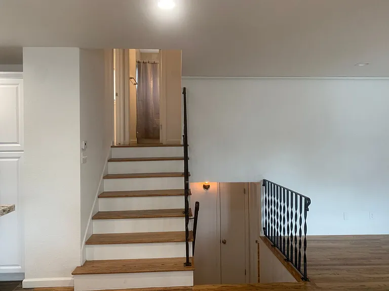 902 Munley Dr — Photo 5