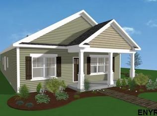 16 Vettura Ct, Malta, NY 12020