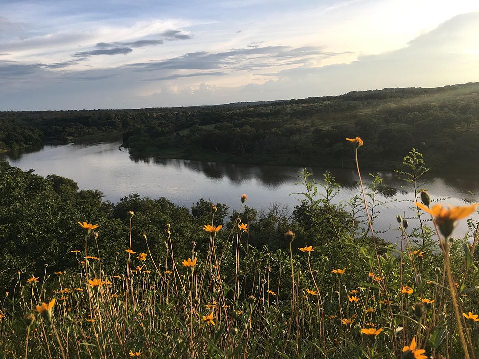 1st image of 24601 Pedernales Canyon Trl