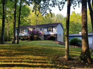 10 Plumer Rd, Newton, NJ 07860