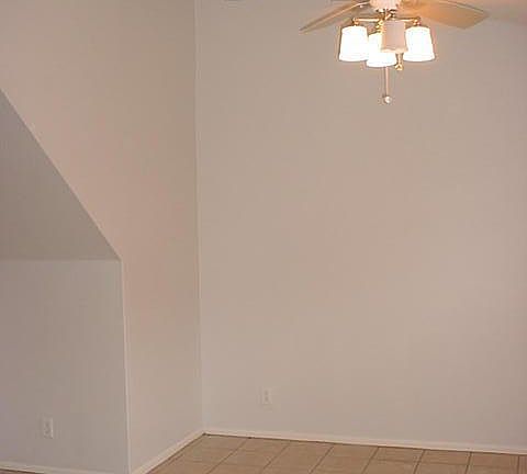 3rd image of 2544 W Campbell Ave Unit 42