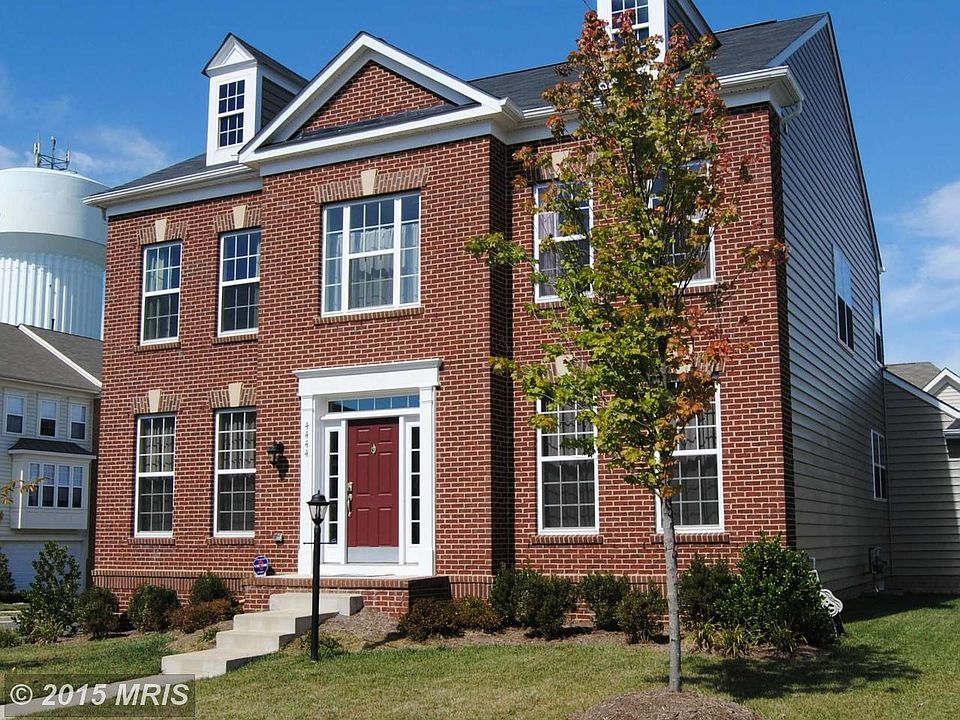 Exterior (Front)