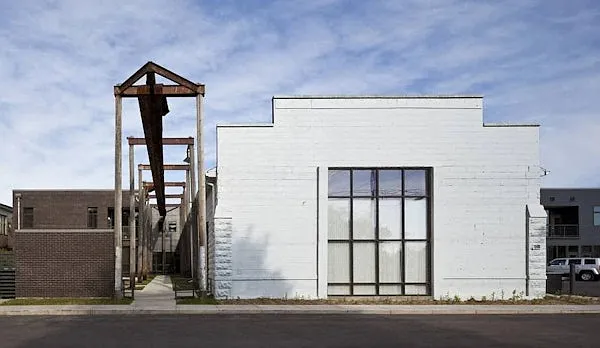 Trolley Quarter Flats — Photo 1