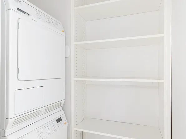 200 East 62nd Street image 11 of 12