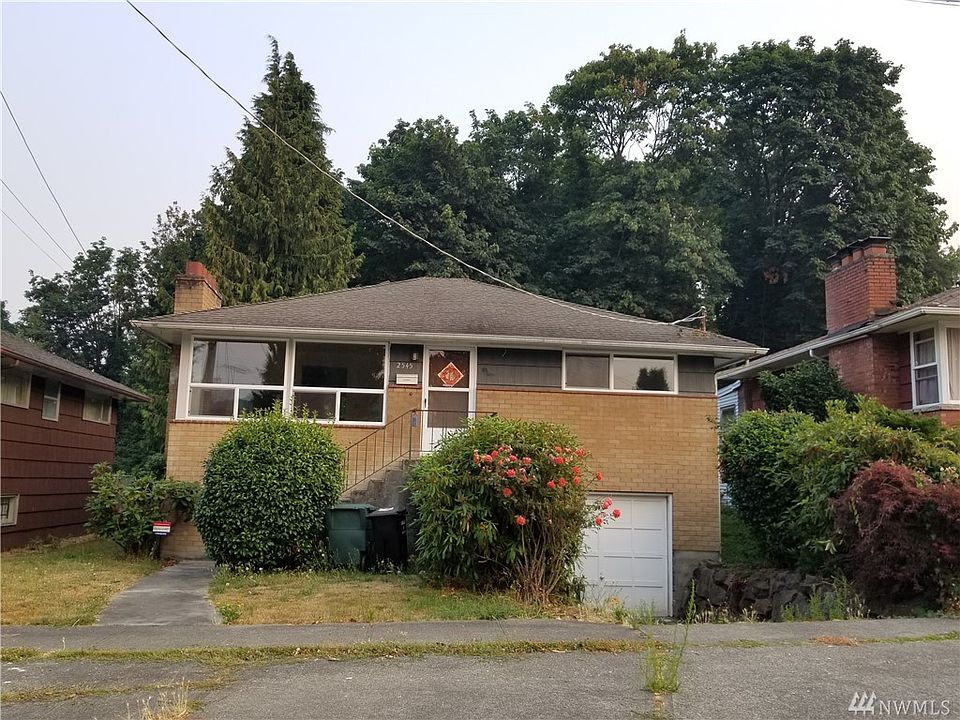 2nd image of 2545 S Juneau St