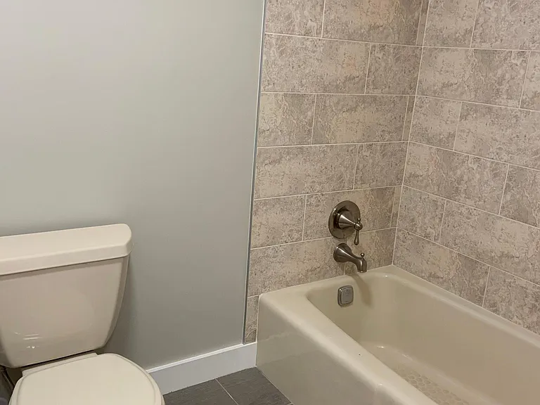 2156 Golf Course Dr — Photo 24
