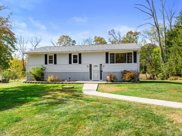 67 Green Pond Rd, White Twp., NJ 07823