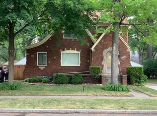 460 W Cambourne St UNIT 1, Ferndale, MI 48220