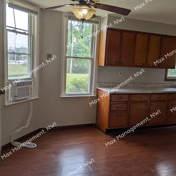 7321 Madison St — Photo 10