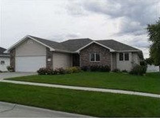 2121 Clearfield Dr, Norfolk, NE 68701