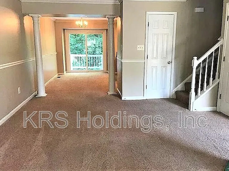 604 Backridge Ct — Photo 3