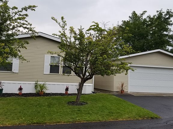 front of house and garage