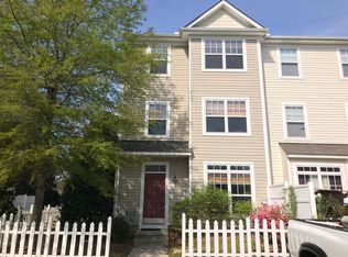 8641 Neuse Club Ln APT 100, Raleigh, NC 27616