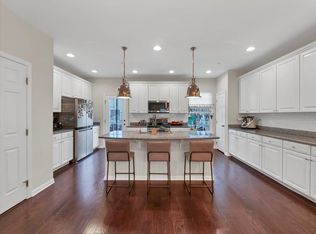 11 Truman Dr, Wood Ridge, NJ 07075