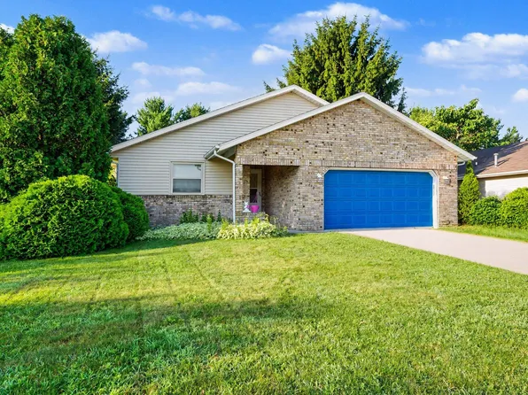 212 E Dunn Rd, New Carlisle, IN 46552