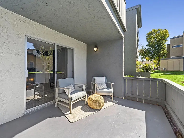 439 W El Norte Pkwy #102 — Photo 6