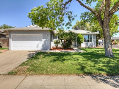 1645 Renn Ave, Clovis, CA, 93611