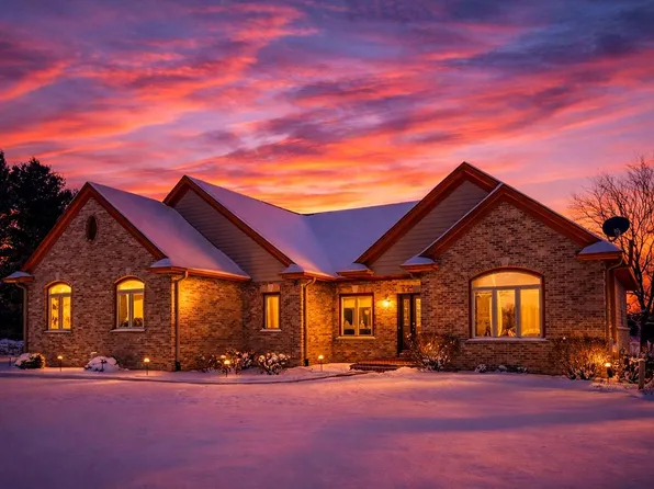 7135 Mullaney COURT, Hartford, WI 53027