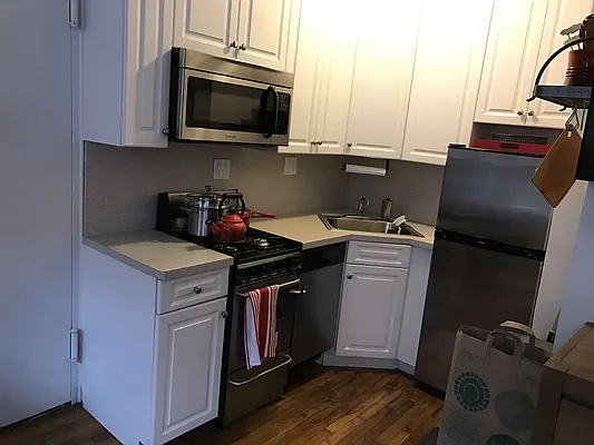 Rented by ARNOLD S GUMOWITZ, LREB | media 4