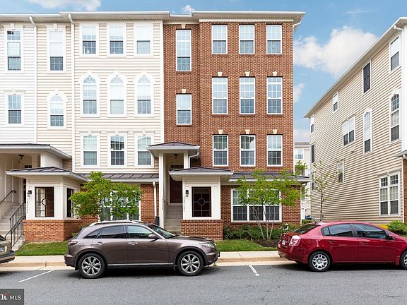 3rd image of 14262 Woven Willow Ln #57