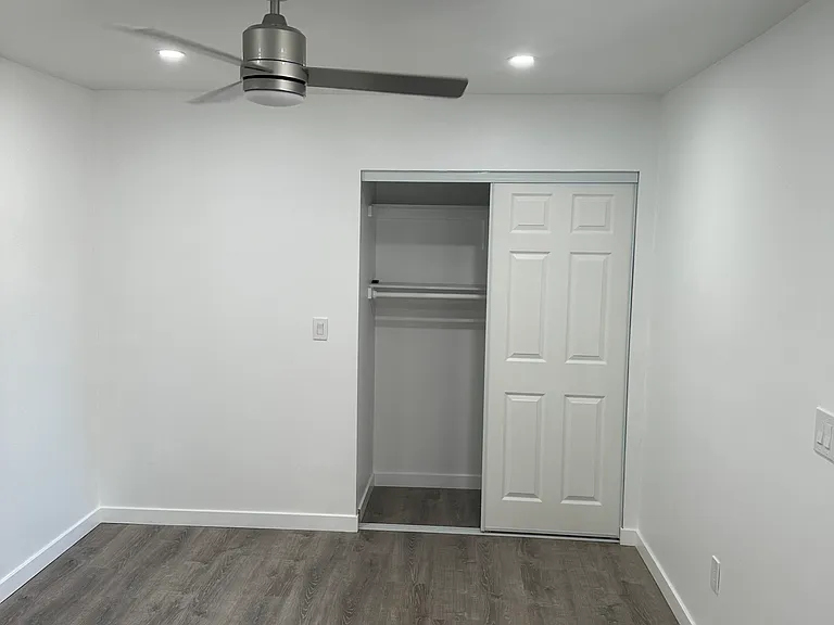 483 E Osgood St #C — Photo 10
