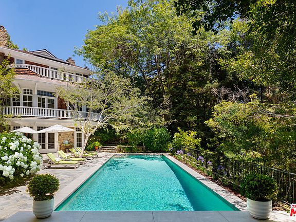 2nd image of 2041 Mandeville Canyon Rd