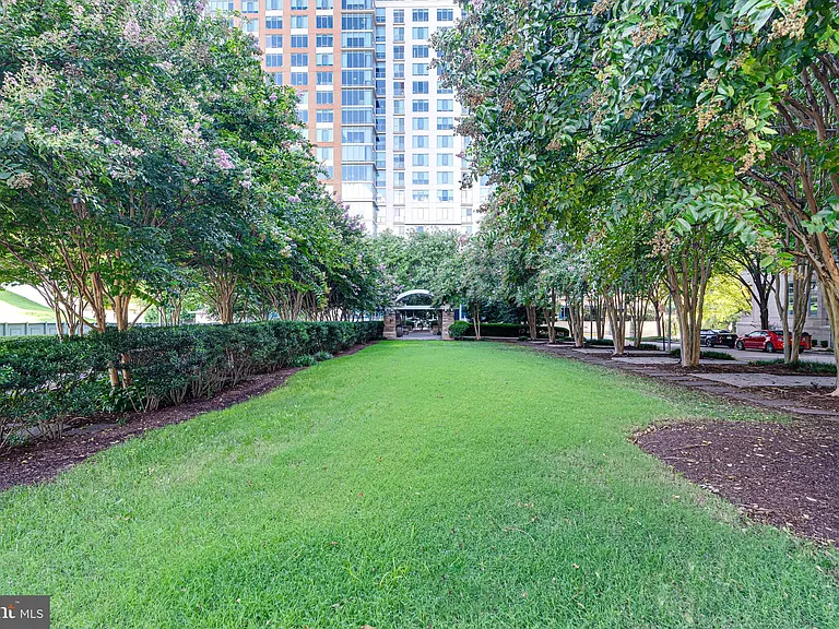 8220 Crestwood Heights Dr #1614 — Photo 48