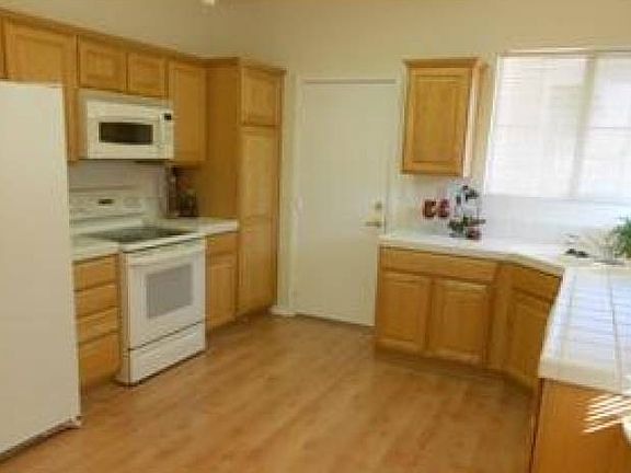 Bright Kitchen