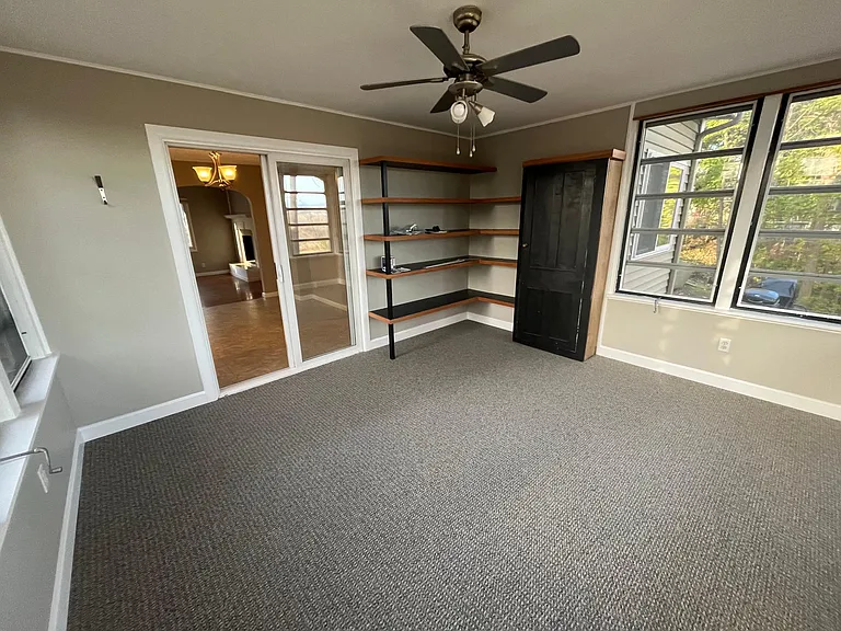 36 Rivermount Ter #A — Photo 16