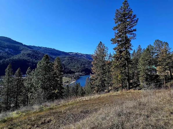 618 Quail Dr, Ahsahka, ID 83520