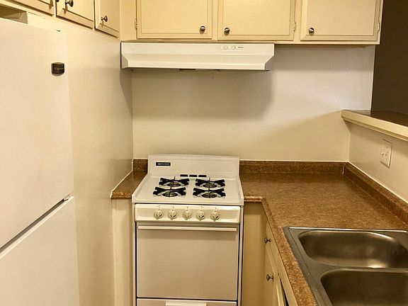 4th image of 125 Harkness Ave APT 7