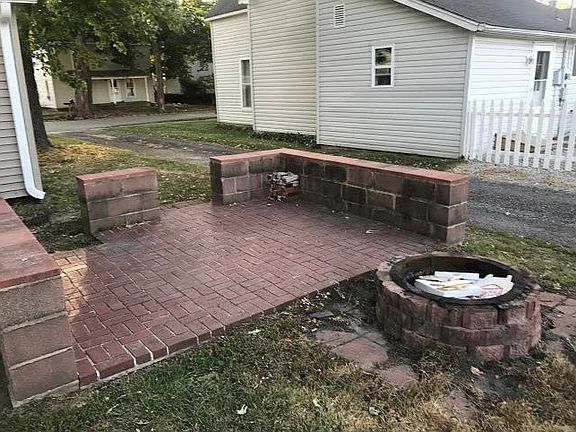 4th image of 509 Illinois St