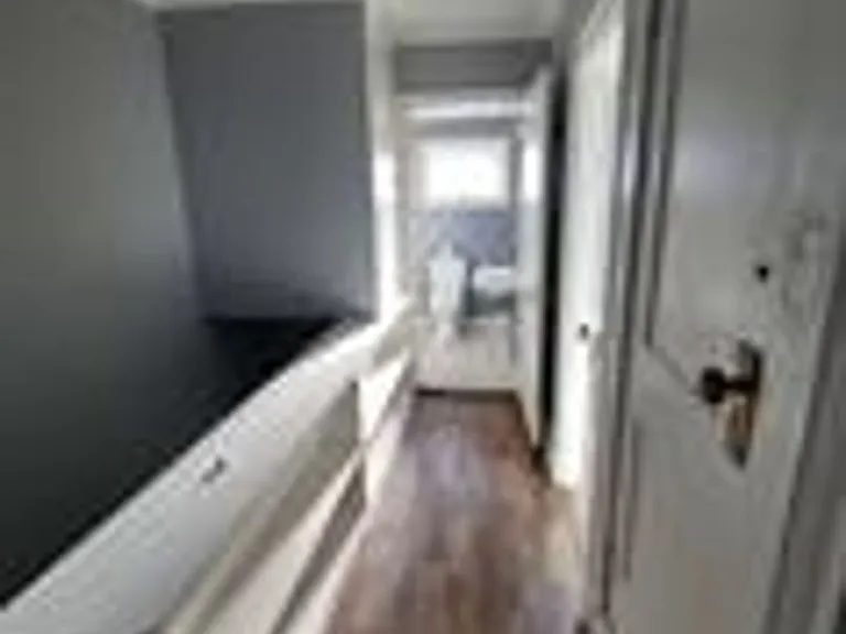 12 Autumn St — Photo 6