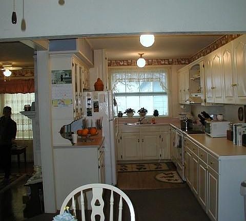 Beautiful country kitchen!
