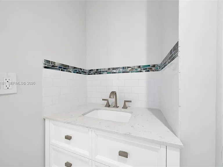 7555 SW 28th Street Rd #A — Photo 7