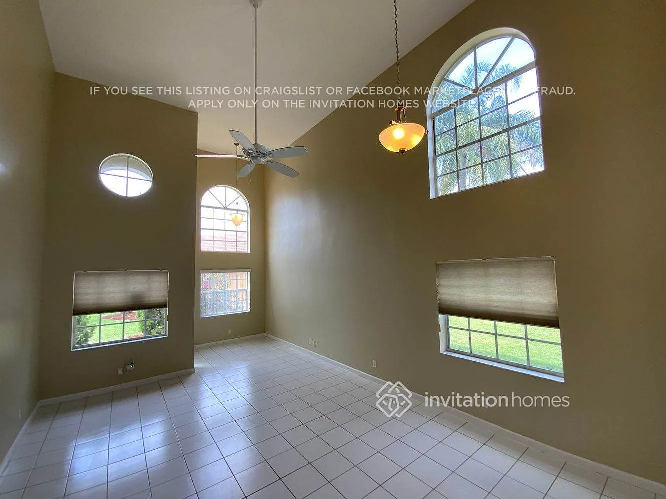 12400 Summer Springs Dr Boynton Beach, FL 33437 — Photo 2