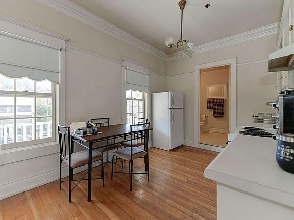 3rd image of 14204 Main St #11