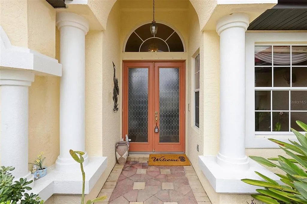 3 bed, 2.5 bath, 2115 sqft, $3,200 — Photo 4