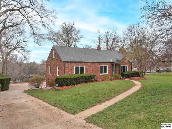 8175 Browne St, Omaha, NE 68134