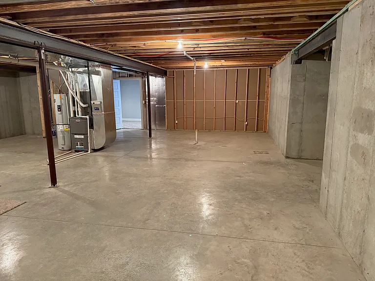 1202 Ridge Tree Ln — Photo 13