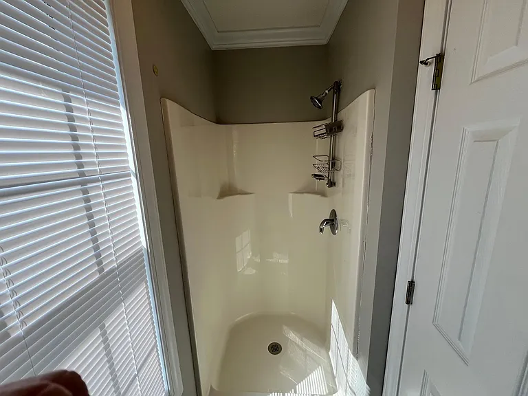 317 Primrose Ln — Photo 9