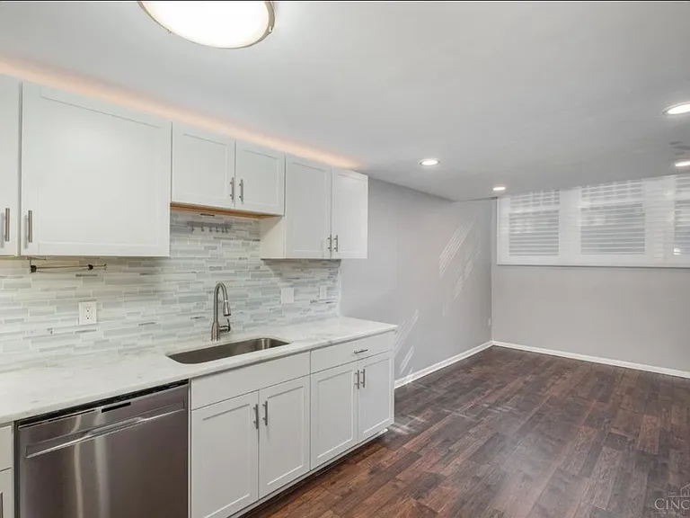 2133 Deerfield Pl #2 — Photo 12