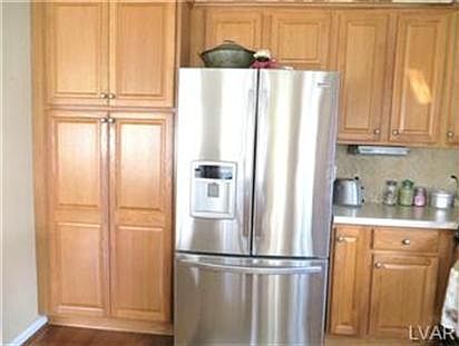 5th image of 63 Glenmoor Cir N