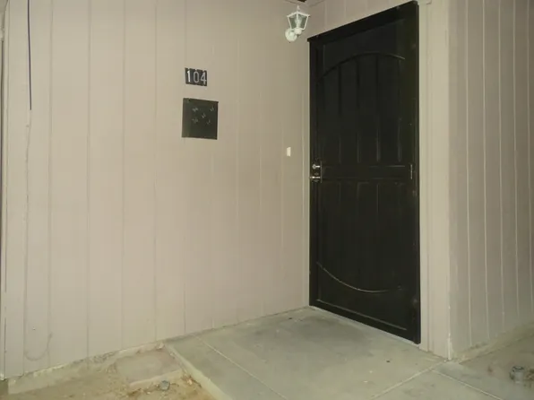 3210 W Richert Ave APT 104, Fresno, CA 93722