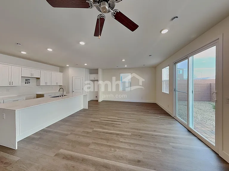 7796 Roaring Fork Ct — Photo 5